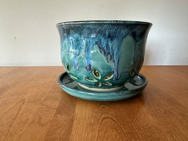 Colander (various styles and glaze combinations)