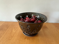 Colander (various styles and glaze combinations)